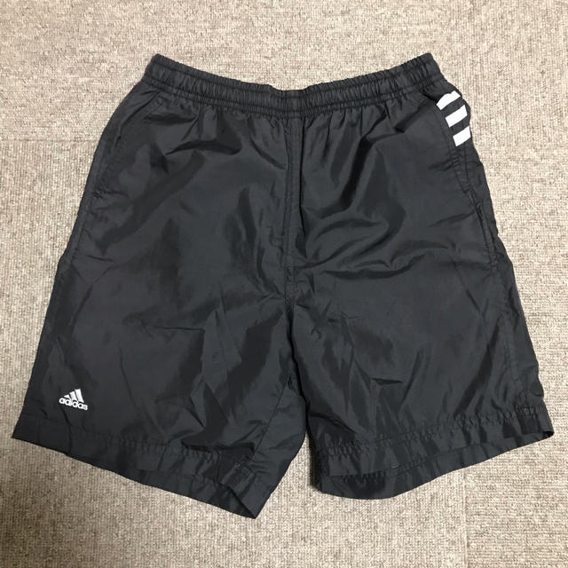 adidas(アディダス)のれいちむ 様  専用   アディダス  短パン  キッズ  140㎝ キッズ/ベビー/マタニティのキッズ服男の子用(90cm~)(パンツ/スパッツ)の商品写真