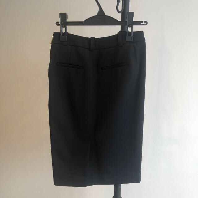 MOSCHINO(モスキーノ)のMOSCHINO スカート 黒 レディースのスカート(ひざ丈スカート)の商品写真