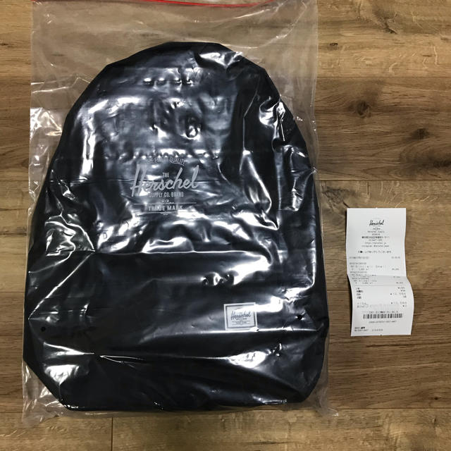 専用です。KAWS holiday japan Herschel バックパック