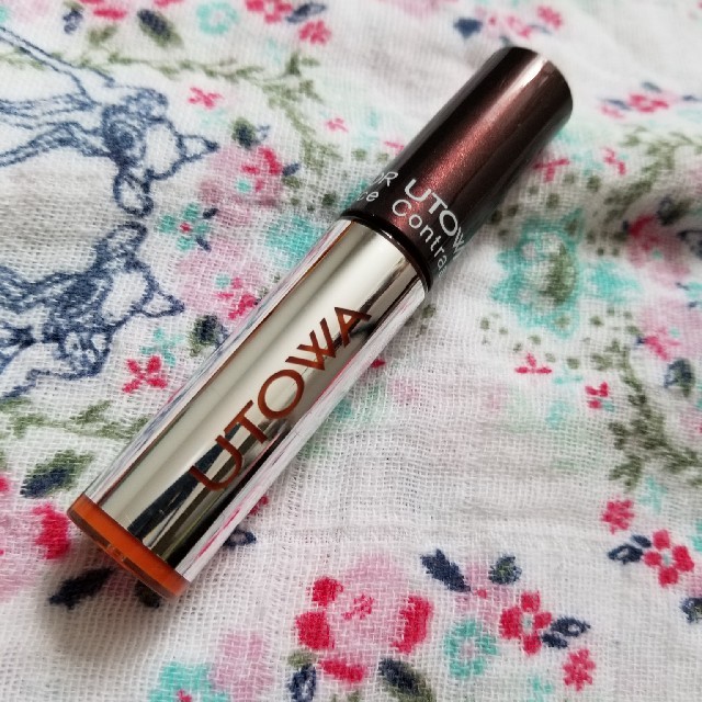 shu uemura(シュウウエムラ)のutowa　リップカラー　グロス コスメ/美容のベースメイク/化粧品(口紅)の商品写真