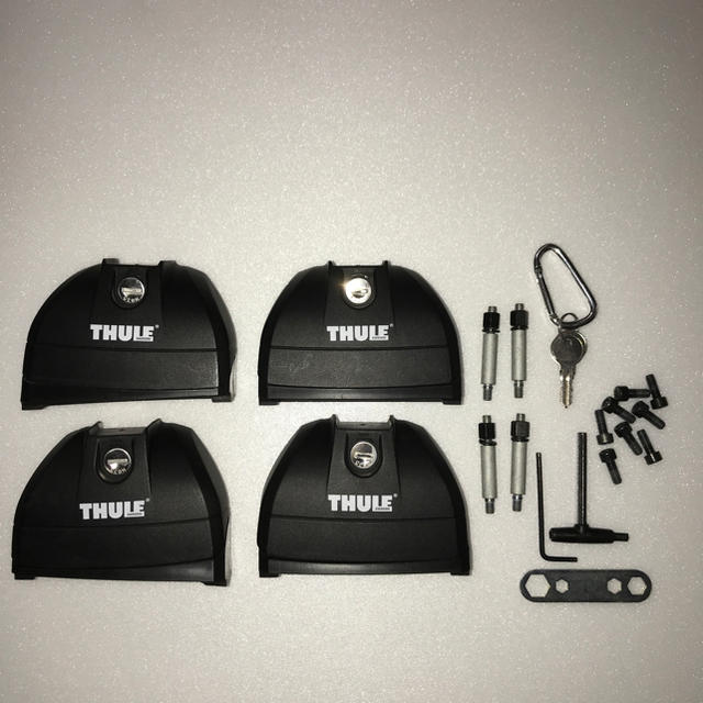 THULE(スーリー)のスバル レボーグ ルーフラック 自動車/バイクの自動車(車外アクセサリ)の商品写真