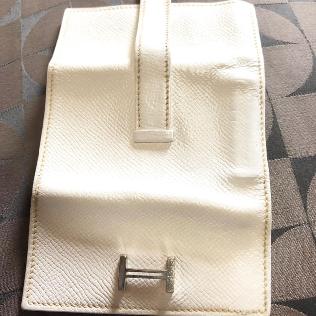 Hermes(エルメス)の♡ HERMES ♡ エルメス ベアン キーケース ホワイト 白  レディースのファッション小物(キーケース)の商品写真