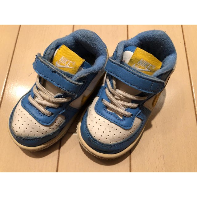 NIKE(ナイキ)のナイキ  NIKE  キッズ靴 キッズ/ベビー/マタニティのベビー靴/シューズ(~14cm)(スニーカー)の商品写真