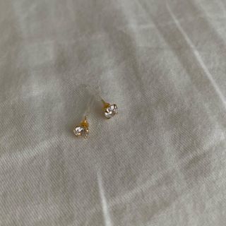 樹脂ピアス(ピアス)