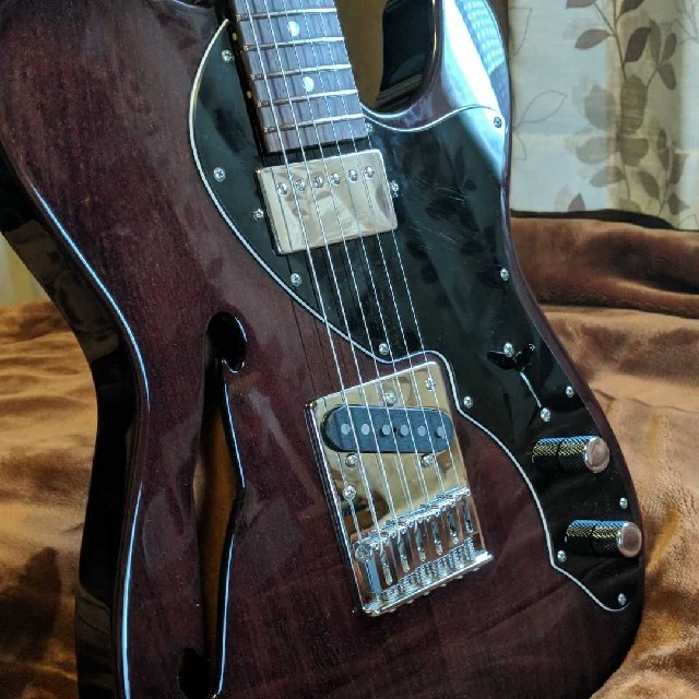 Fender(フェンダー)の【最終】フリーダムカスタムギターリサーチ レッドペッパー 楽器のギター(エレキギター)の商品写真
