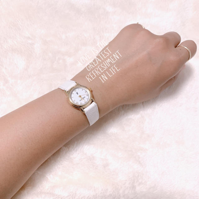 YUKI TORII INTERNATIONAL(ユキトリイインターナショナル)の【YUKI TORII】ホワイトベルト 腕時計 美品 電池交換済み レディースのファッション小物(腕時計)の商品写真