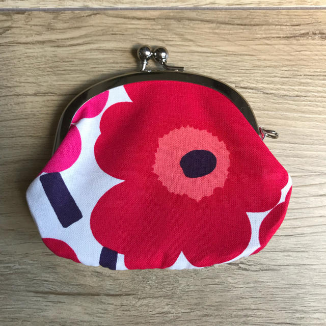 marimekko(マリメッコ)の新品！マリメッコ風 小銭入れ 財布 ハンドメイド レディースのファッション小物(コインケース)の商品写真