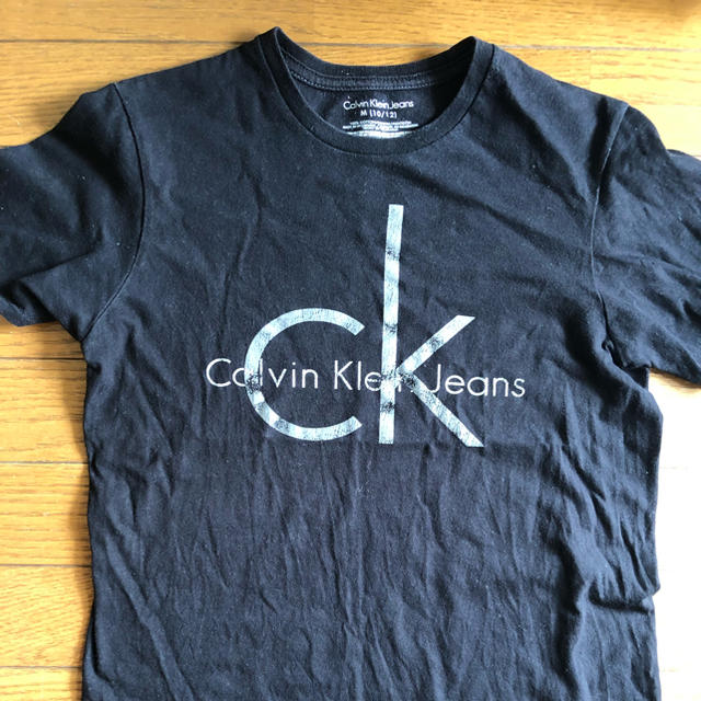 Calvin Klein(カルバンクライン)のキッズ Tシャツ キッズ/ベビー/マタニティのキッズ服男の子用(90cm~)(Tシャツ/カットソー)の商品写真