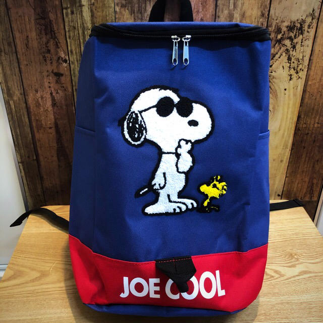 SNOOPY(スヌーピー)の☆.｡.:*・スヌーピーのリュック☆.｡.:*・新品 レディースのバッグ(リュック/バックパック)の商品写真