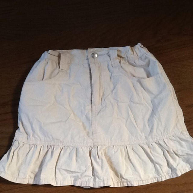 UNIQLO(ユニクロ)のインナーパンツ付きスカート キッズ/ベビー/マタニティのキッズ服女の子用(90cm~)(スカート)の商品写真
