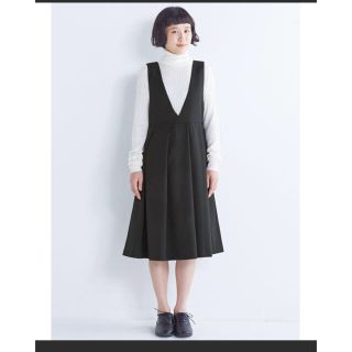 ハコ(haco!)のhaco! すっきりＶネックがきれいなビッグプリーツジャンパースカート 中古(ロングワンピース/マキシワンピース)