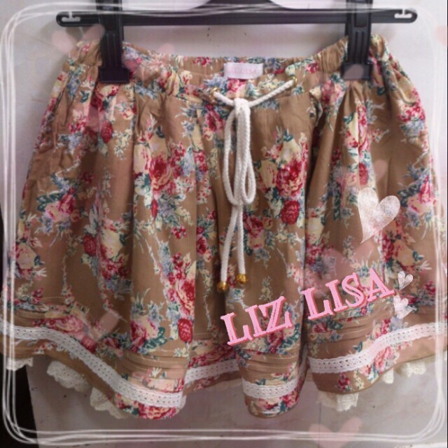 LIZ LISA(リズリサ)のLIZ LISA 花柄スカート レディースのスカート(ミニスカート)の商品写真