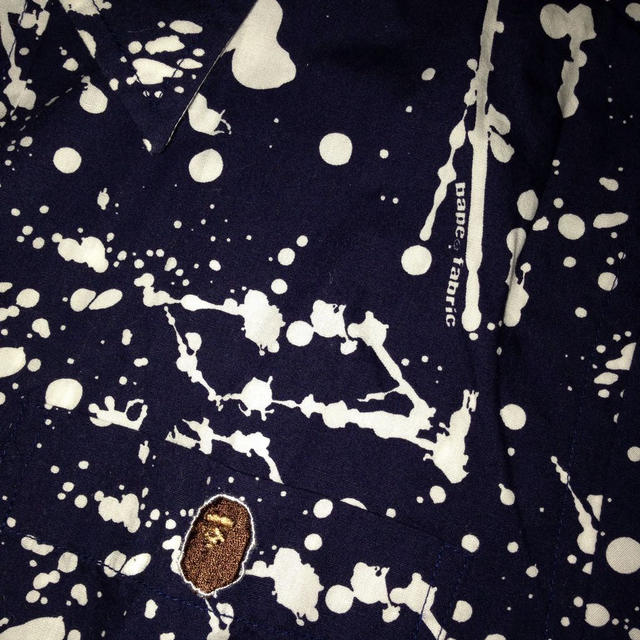 A BATHING APE(アベイシングエイプ)のエイプ ペンキ柄半袖シャツ レディースのトップス(シャツ/ブラウス(半袖/袖なし))の商品写真