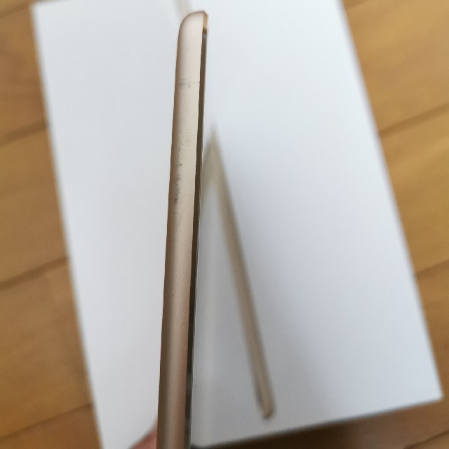 Apple(アップル)のiPad　mini　4　ドコモ スマホ/家電/カメラのPC/タブレット(タブレット)の商品写真