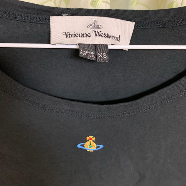 Vivienne Westwood(ヴィヴィアンウエストウッド)のヴィヴィアンウエストウッド オーヴ刺繍Tシャツ レディースのトップス(Tシャツ(半袖/袖なし))の商品写真