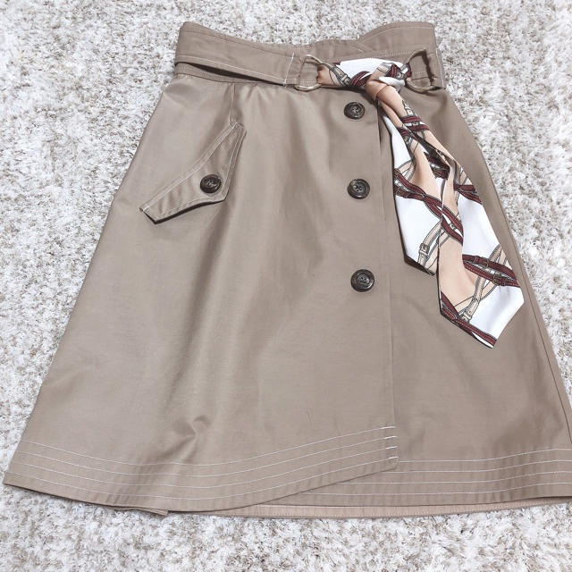 【新品タグ付き】リラ スカーフ付きスティッチスカート