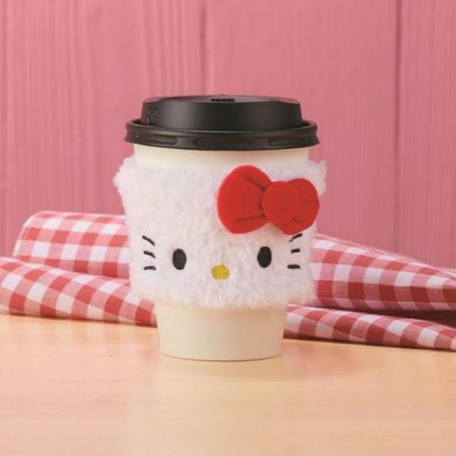 ハローキティ(ハローキティ)のMACHI café×HELLO KITTY マチカフェ ハローキティ スリーブ エンタメ/ホビーのおもちゃ/ぬいぐるみ(キャラクターグッズ)の商品写真