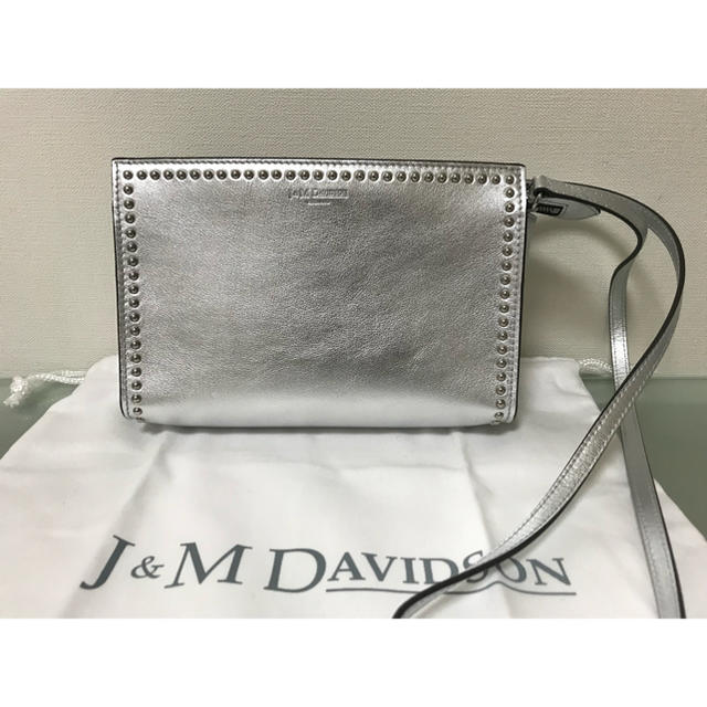 ショルダーバッグJ&M DAVIDSON エリス ウィズスタッズ シルバー