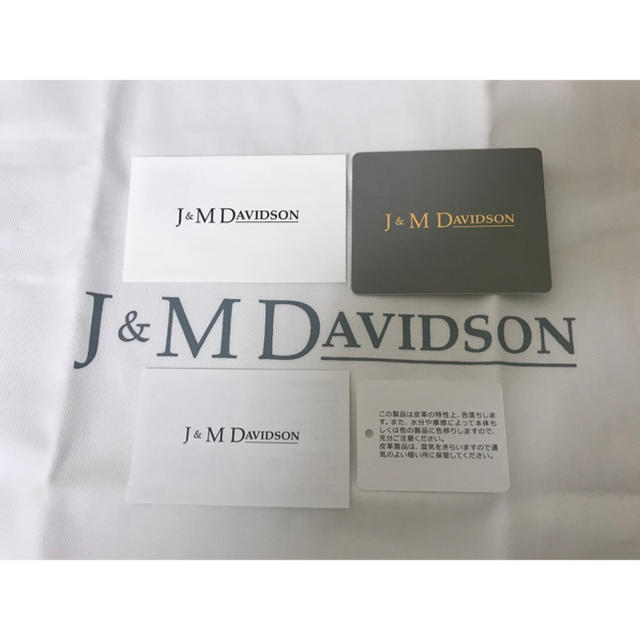 J&M DAVIDSON(ジェイアンドエムデヴィッドソン)のJ&M DAVIDSON エリス ウィズスタッズ シルバー レディースのバッグ(ショルダーバッグ)の商品写真