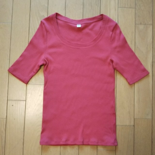 UNIQLO(ユニクロ)のユニクロ リブUネックTシャツ(5分袖) Sサイズ レディースのトップス(Tシャツ(半袖/袖なし))の商品写真