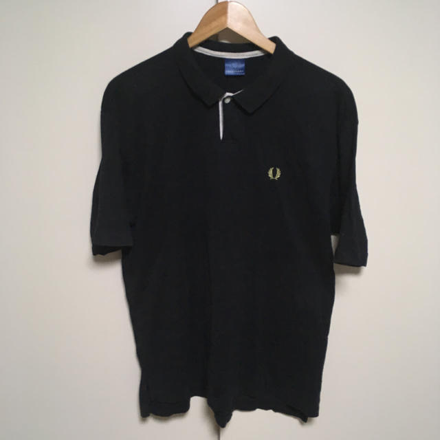 FRED PERRY(フレッドペリー)のフレッドペリー FRED PERRY ネイビー シャツ L メンズのトップス(ポロシャツ)の商品写真