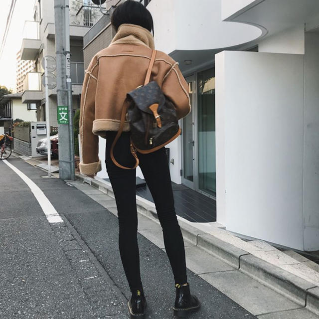 juemi ショートムートン レディースのジャケット/アウター(ムートンコート)の商品写真