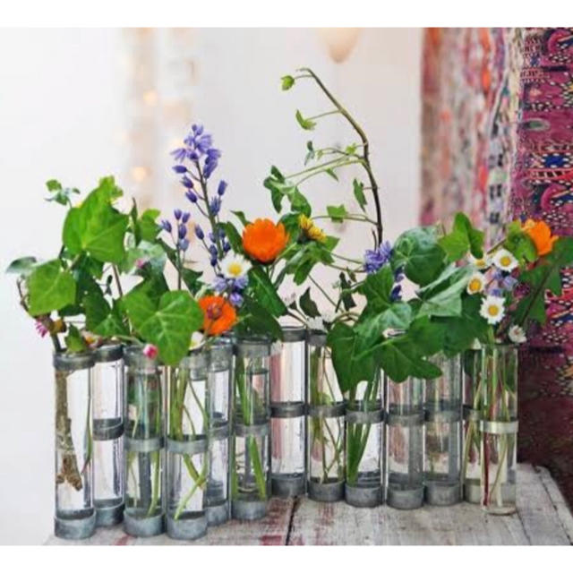 高い品質 Tsé associées 四月の花器 ツェツェ アソシエ 花瓶 kochmetal