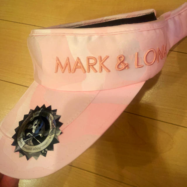 MARK&LONA(マークアンドロナ)のMARK&LONA うすピンク 迷彩バイザー スポーツ/アウトドアのゴルフ(ウエア)の商品写真