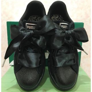 プーマ(PUMA)の【PUMA】サテンリボンのスニーカー（黒）(スニーカー)