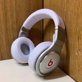 ビーツバイドクタードレ(Beats by Dr Dre)のプロ用ヘッドホンBeats Pro、ワイヤレスBluetoothユニット付(ヘッドフォン/イヤフォン)