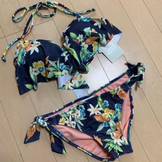 紫③ タイムセール❣️ アングリッド Ungrid 花柄 9号 M水着レッド