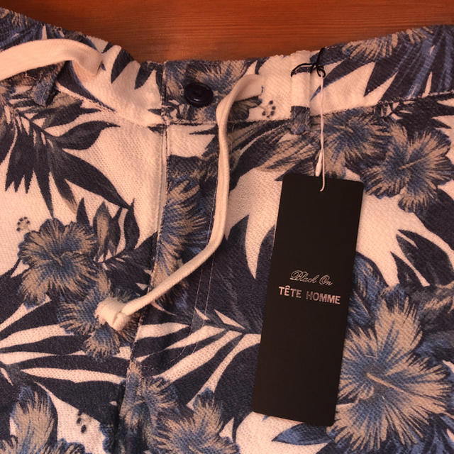 TETE HOMME(テットオム)の新品 テットオム パイル地ボタニカル柄パンツM 白紺 メンズのパンツ(サルエルパンツ)の商品写真