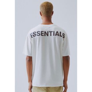 フィアオブゴッド(FEAR OF GOD)のfog essentials 半袖Tシャツ L 白 新品 エッセンシャルズ 新作(Tシャツ/カットソー(半袖/袖なし))