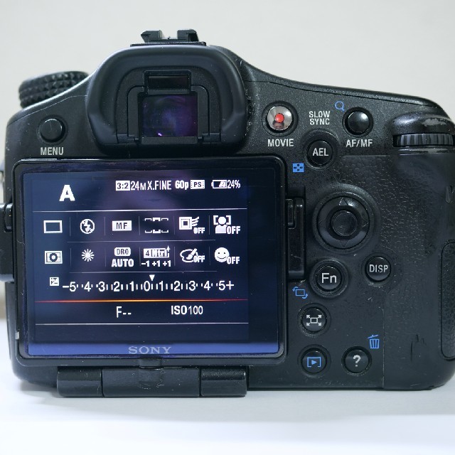 SONY α77 1