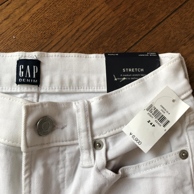 GAP(ギャップ)のGAP☆ストレッチ・スキニーアンクル ホワイトデニム レディースのパンツ(スキニーパンツ)の商品写真