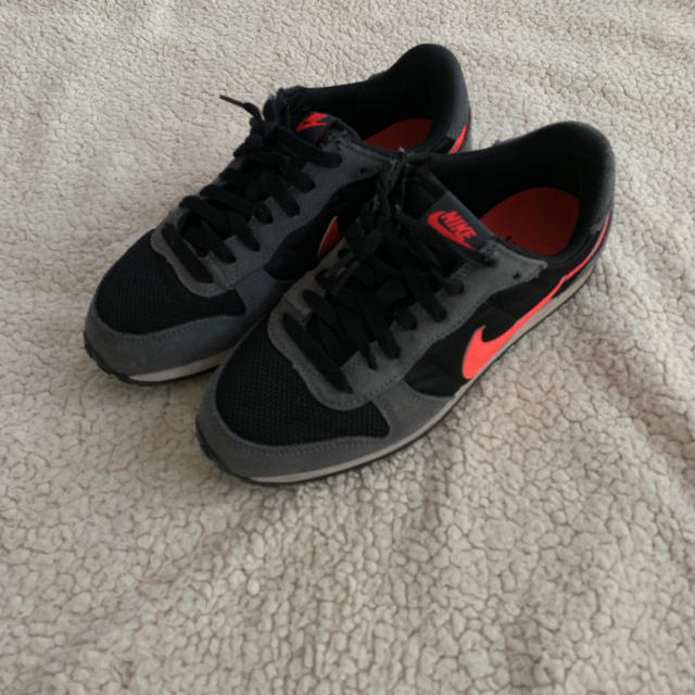 NIKE スニーカー ジニコ