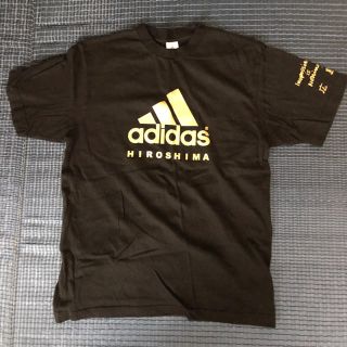 アディダス(adidas)のアディダス 広島の限定Tシャツ Mサイズ(Tシャツ/カットソー(半袖/袖なし))