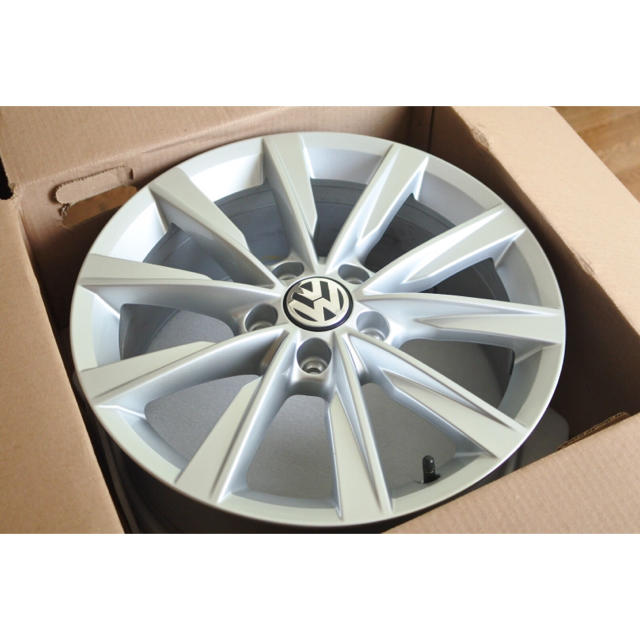 格安新品 Volkswagen 純正ホイール 17インチ ザビートル
