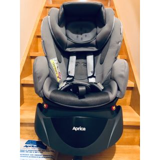 アップリカ(Aprica)のあつしさん専用 アップリカ  チャイルドシート(自動車用チャイルドシート本体)