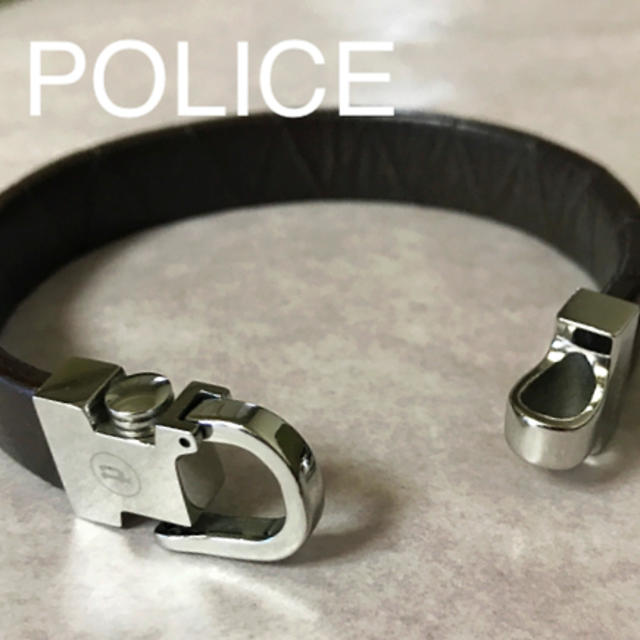 POLICE(ポリス)のPOLICE  レザーブレスレット (ブラウン) メンズのアクセサリー(バングル/リストバンド)の商品写真