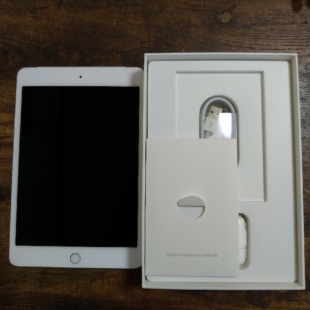 iPad mini 4 Wi-Fi Cellular 128GB Silverスマホ/家電/カメラ