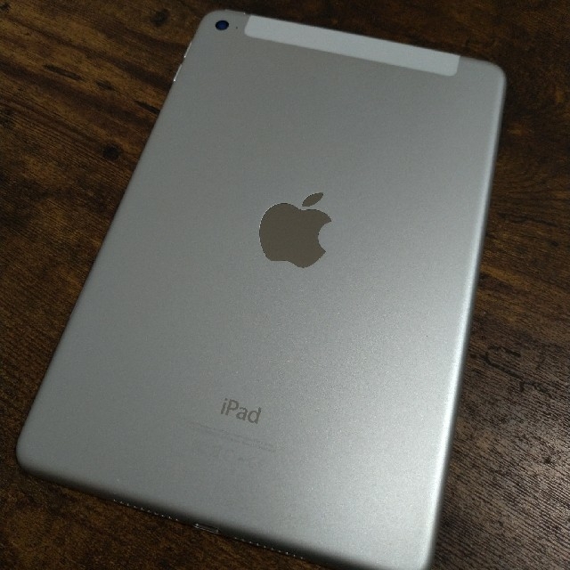 iPad(アイパッド)のiPad mini 4 Wi-Fi Cellular 128GB Silver スマホ/家電/カメラのPC/タブレット(タブレット)の商品写真