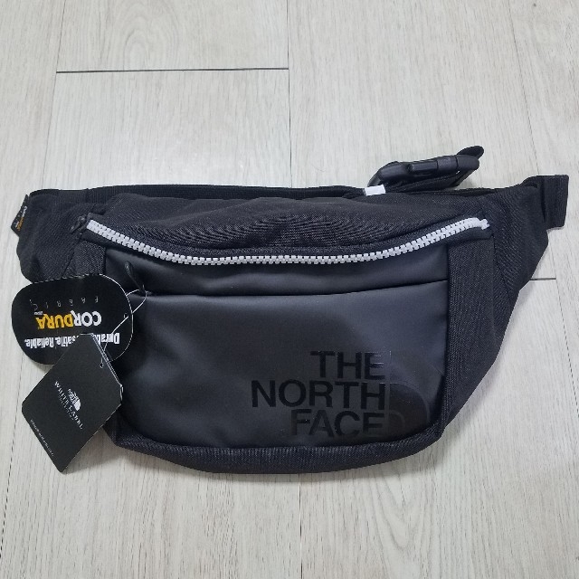 THE NORTH FACE(ザノースフェイス)のノースフェイス ホワイトレーベル ウエストポーチ ウエストバッグ メンズのバッグ(ウエストポーチ)の商品写真