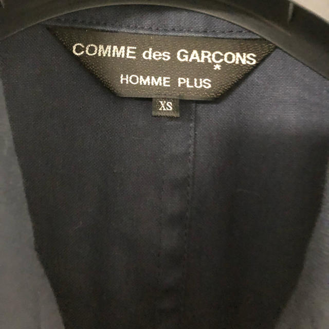 COMME des GARCONS HOMME PLUS(コムデギャルソンオムプリュス)のコム・デ・ギャルソン HOMME PLUS メンズのジャケット/アウター(ステンカラーコート)の商品写真