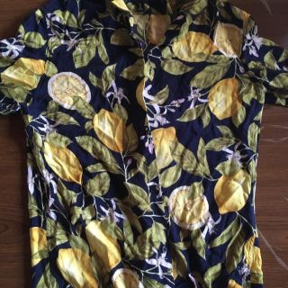 エイチアンドエム(H&M)のH&M レモンアロハ リゾートシャツ メンズXS(Tシャツ/カットソー(半袖/袖なし))