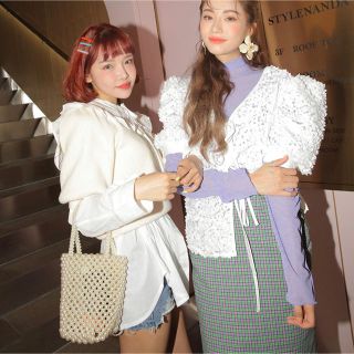 スタイルナンダ(STYLENANDA)のスタイルナンダ、ビーズフラワーモチーフハンドバッグ(ハンドバッグ)