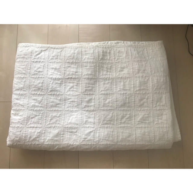 MUJI (無印良品)(ムジルシリョウヒン)の無印良品★マルチカバー  麻綿洗えるキルト180×260cm★グッドデザイン賞 インテリア/住まい/日用品のソファ/ソファベッド(ソファカバー)の商品写真