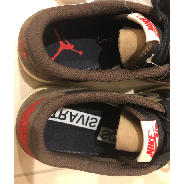 NIKE(ナイキ)のエアジョーダン1 low TRAVIS SCOTT メンズの靴/シューズ(スニーカー)の商品写真