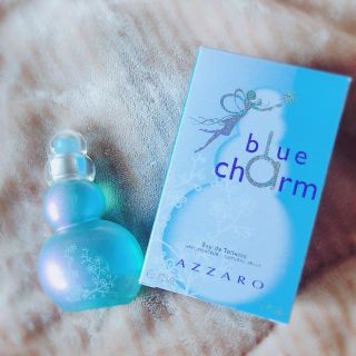 アザロ(AZZARO)のAZZARO/blue charm/30ml(香水(女性用))