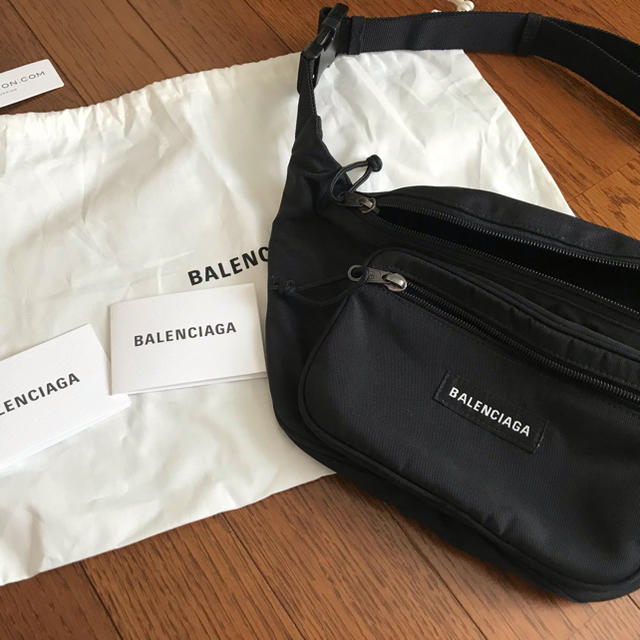 BALENCIAGA バレンシアガ ウエストバッグ ショルダーバッグ ブラック縦幅25cm